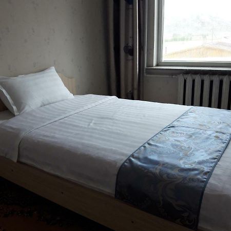 Bulbul Jamak Travel Hostel Olgii ภายนอก รูปภาพ